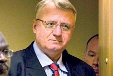 vojislav-seselj.jpg