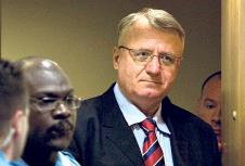 vojislav-seselj.jpg