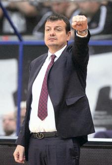 trener-galate-ergin-ataman.jpg