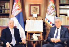 mario-vargas-ljosa-tomislav-nikolic-nobelovac-susret.jpg