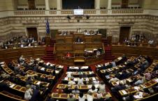 grcka-parlament-glasa-za-predlog-zakona-o-reformi-23.07.2015.jpg