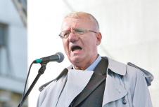 vojislav-seselj.jpg