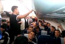 partizan-igraci-avion-holandija.jpg