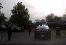 krenula-sekirom-na-policajca.jpg