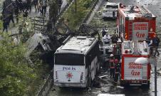 turska-istanbul-eksplozija-napad-na-policijski-autobus.jpg