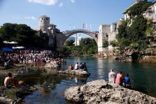 mostar-stari-most-skokovi.jpg