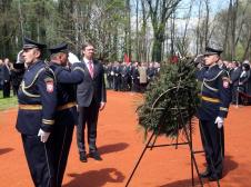 aleksandar-vucic-premijer-srbija-jasenovac-logor.jpg