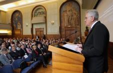 tomislav-nikolic-predsednik-srbija-konferencija.jpg