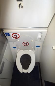 avionski-wc-profimedia.jpg