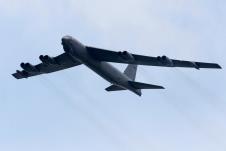 bombarder-b-52.jpg