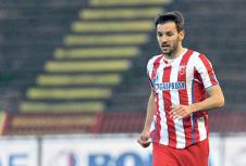 milos-ninkovic-crvena-zvezda-sidnej-fudbal.jpg