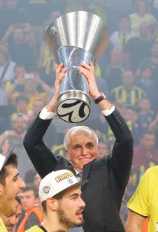 zeljko-obradovic-kosarka-fenerbahce-titula-titule.jpg