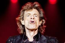 Mik Džeger pravi grimasu