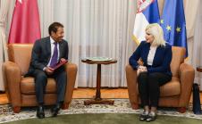 mihajlovic-i-ambasador-katara.jpg
