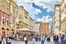 vienna-shutterstock-348048890.jpg