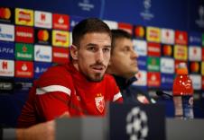 degenek-reuters01.jpg