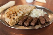 profimedia0219847176-cevapi.jpg