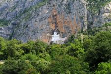 ostrog-foto-beta-milos-miskov-jul-2018-2.jpg