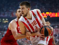 crvena-zvezdaolympiacos-105.jpg