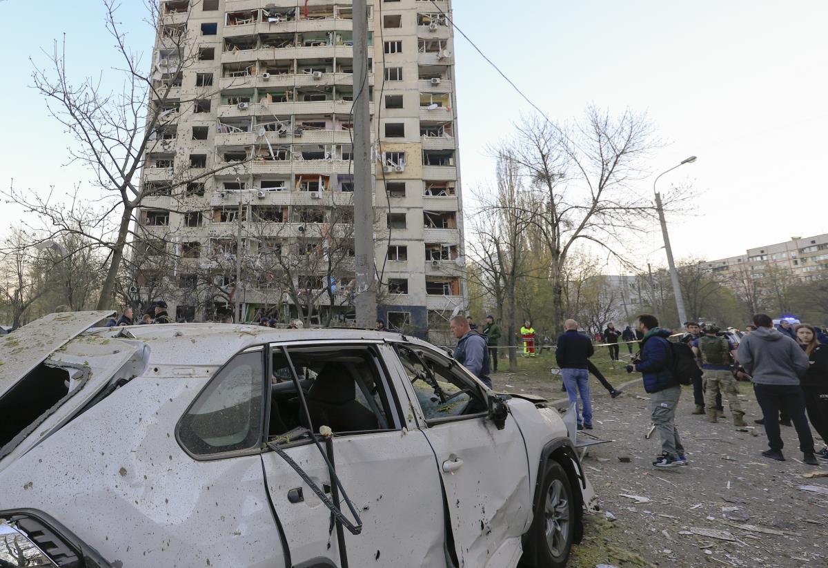 102 EPA Sergey Kozlov.jpg