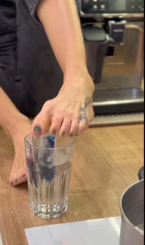 devojka sa krilima 6.png