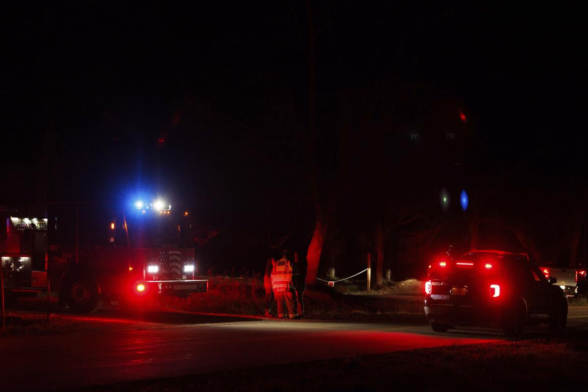 x01 AP Nikos Frazier.jpg