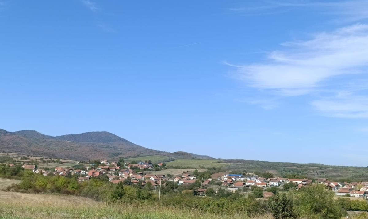 Izbenica, kod Varvarina.jpg