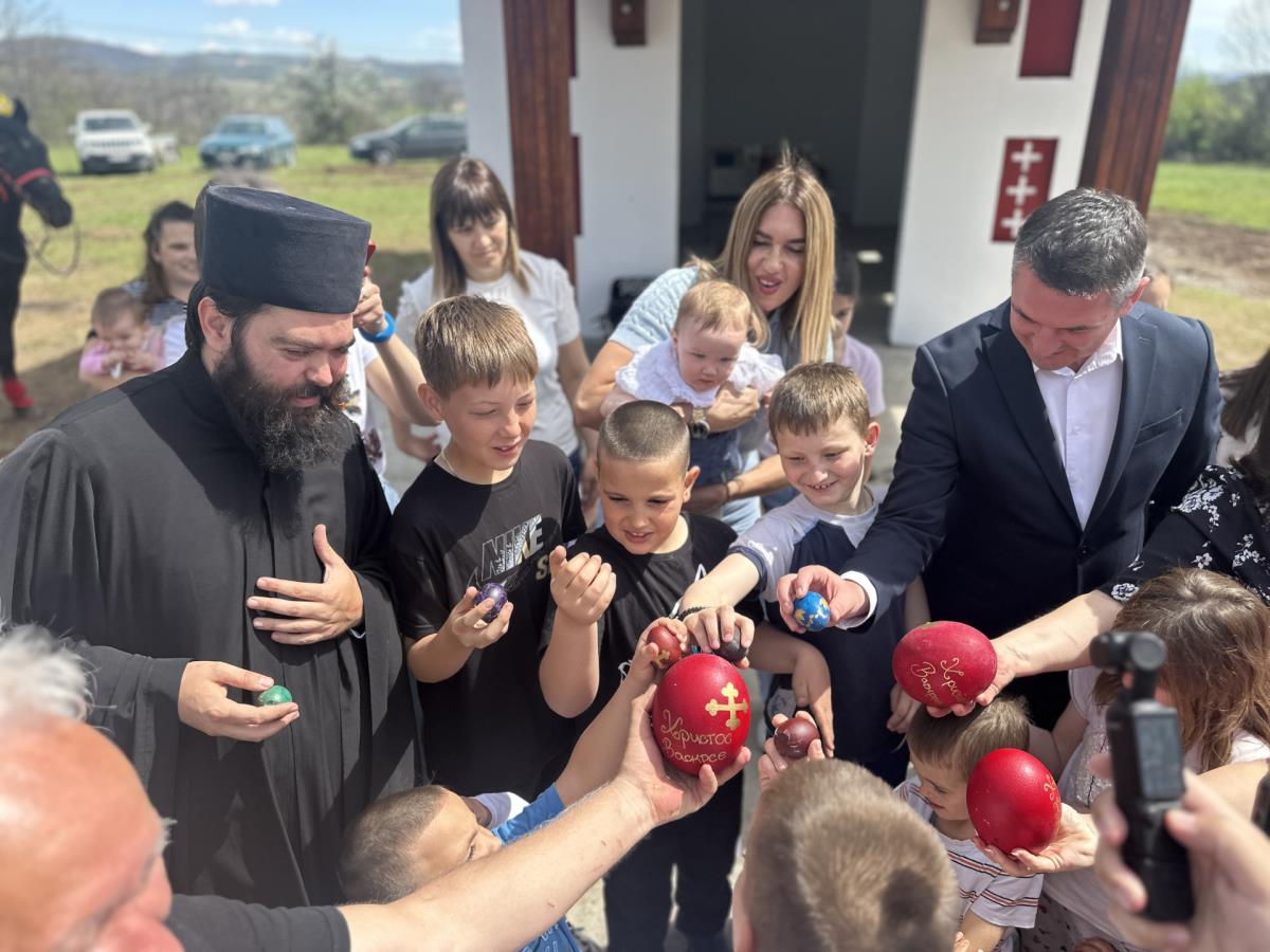 1745155183_gornji-milanovac-crkva-prvi-rodjendan-nojeva-jaja-fotorina3.jpg