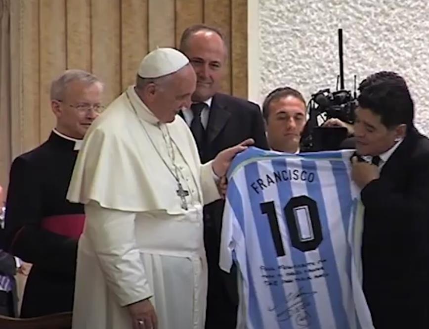 Papa Franja Dijego Maradona