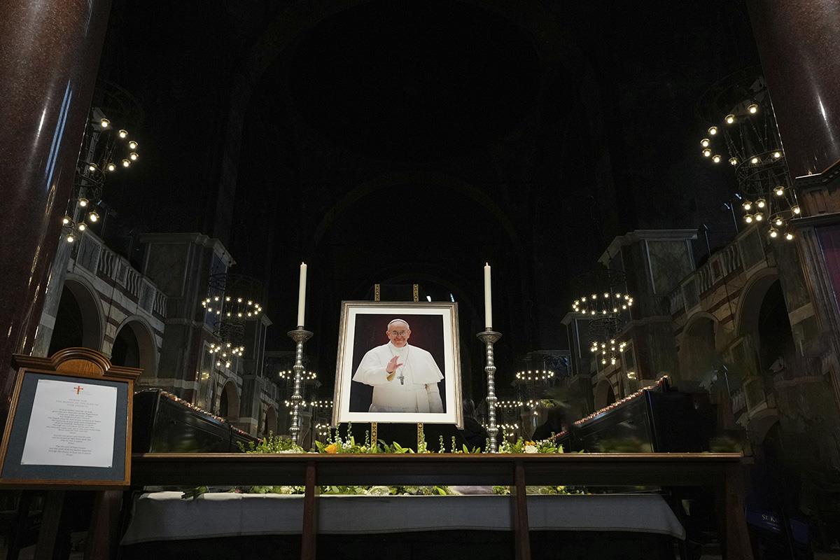 x AP Alastair Grant.jpg