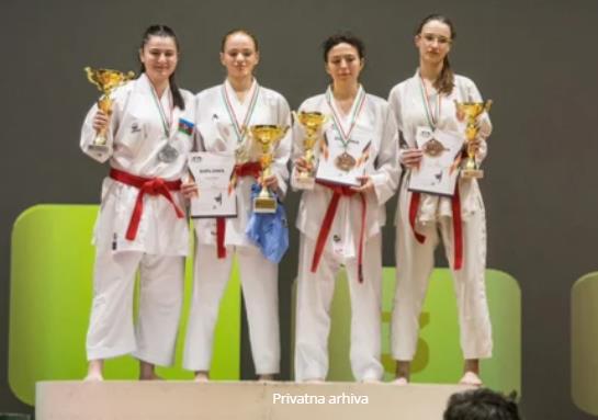 Screenshot 2025-04-22 124020.png