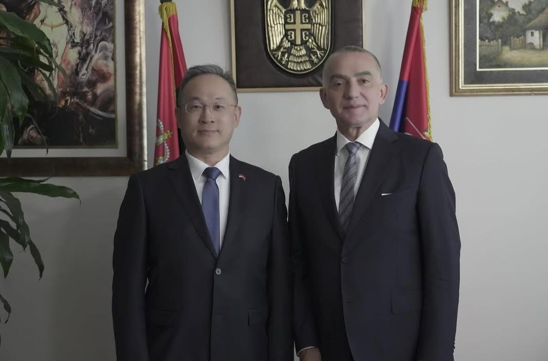 Nenad Vujić Li Ming.jpg