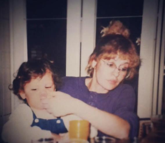 Iskra Brajović sa majkom Ljiljanom