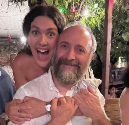 Berguzar Korel, Halit Ergenč