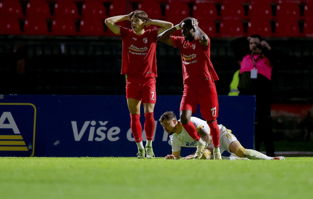 radnicki kg-zvezda-239135.JPG