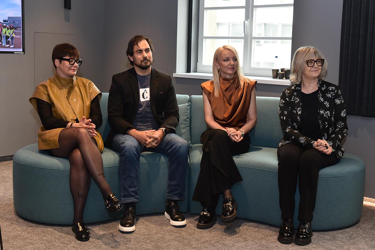 WMG FONDACIJA PODRŽALA PROJEKAT UDRUŽENJA POSLOVNIH ŽENA ZA OSNAŽIVANJE DEVOJČICA