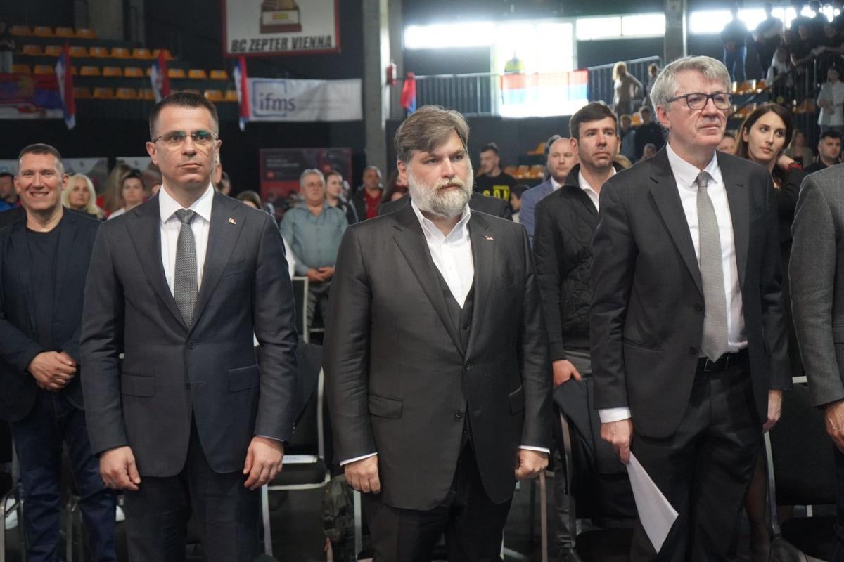 Ministar Milićević na 37. Smotra kulturno-umetničkog stvaralaštva Srba u Austriji