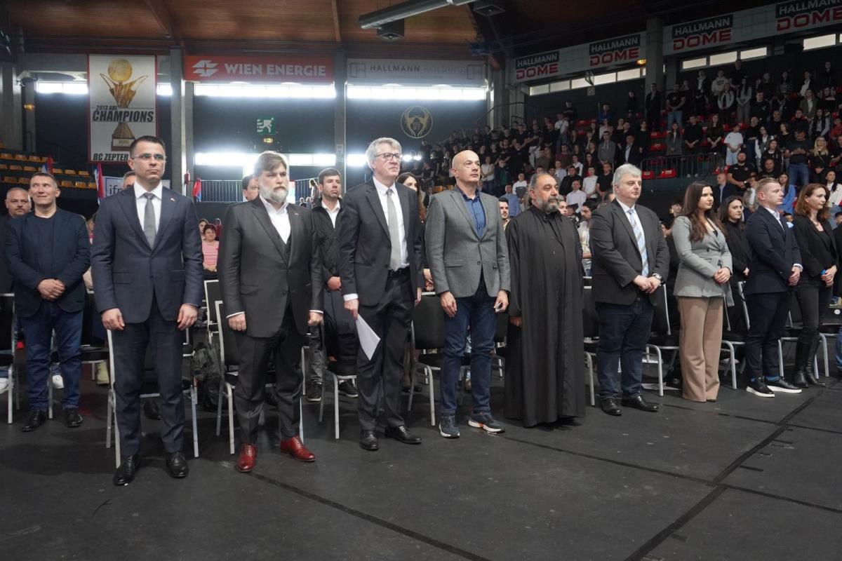 Ministar Milićević na 37. Smotra kulturno-umetničkog stvaralaštva Srba u Austriji