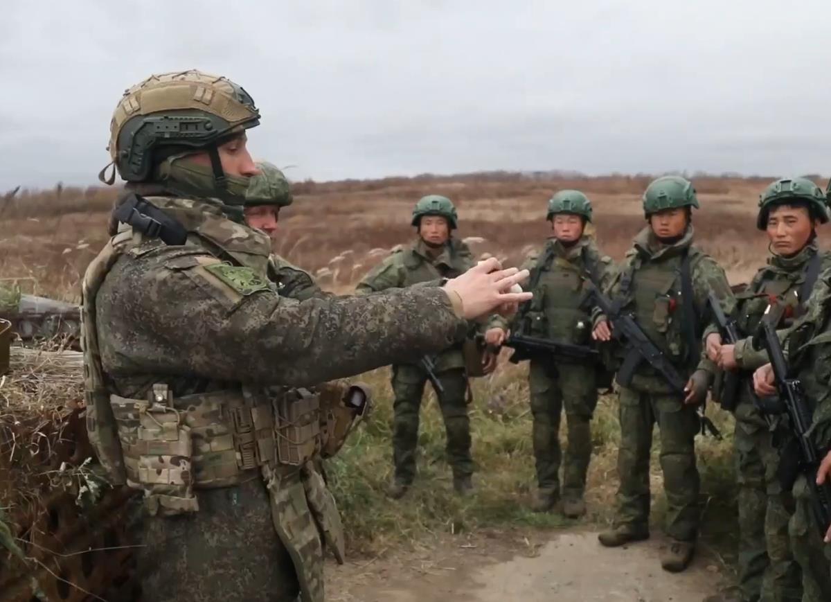2025-04-28 19_08_12-Появились кадры боевой подготовки солдат КНДР, участвовавших в курской операции .png