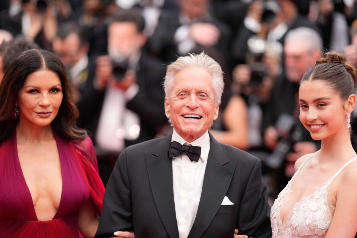 Majkl Daglas, Ketrin Zita Džouns, Karis Zita Daglas profimedia-0776406294.jpg