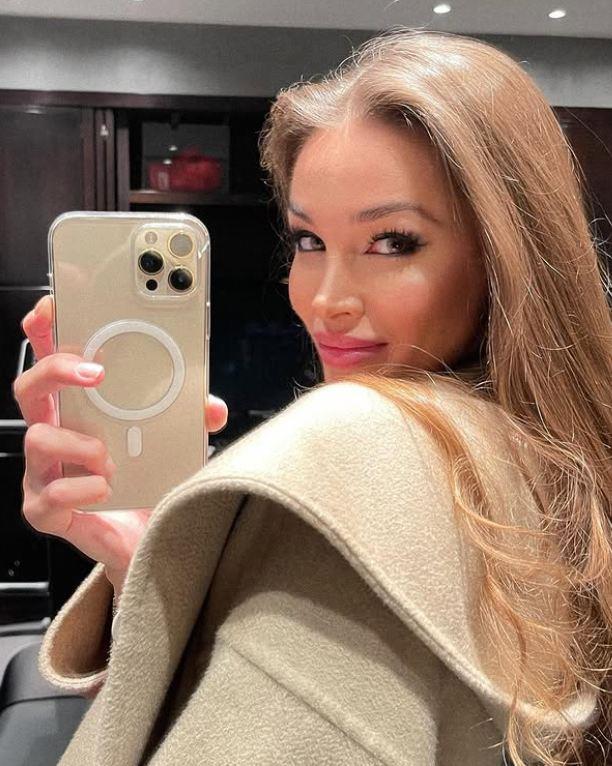 2025-04-29 20_55_50-LARA LEITO (@laraleito) • Instagram photos and videos — Mozilla Firefox.jpg