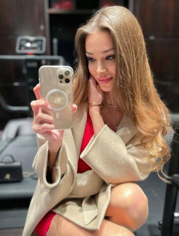 2025-04-29 20_56_02-LARA LEITO (@laraleito) • Instagram photos and videos — Mozilla Firefox.jpg