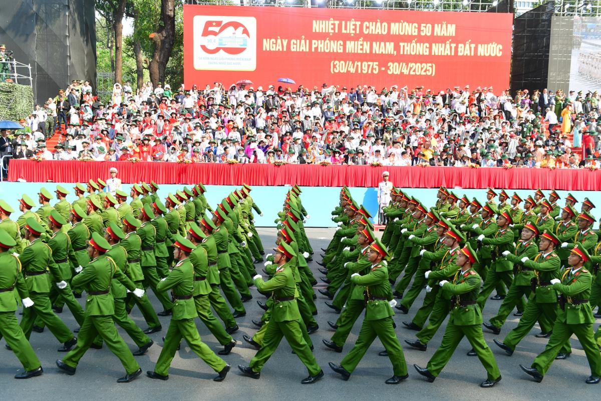 vietnam05 EPA Stringer.jpg