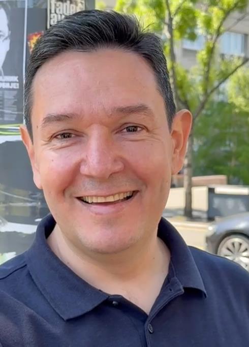 2025-04-30 12_44_12-WhatsApp.png