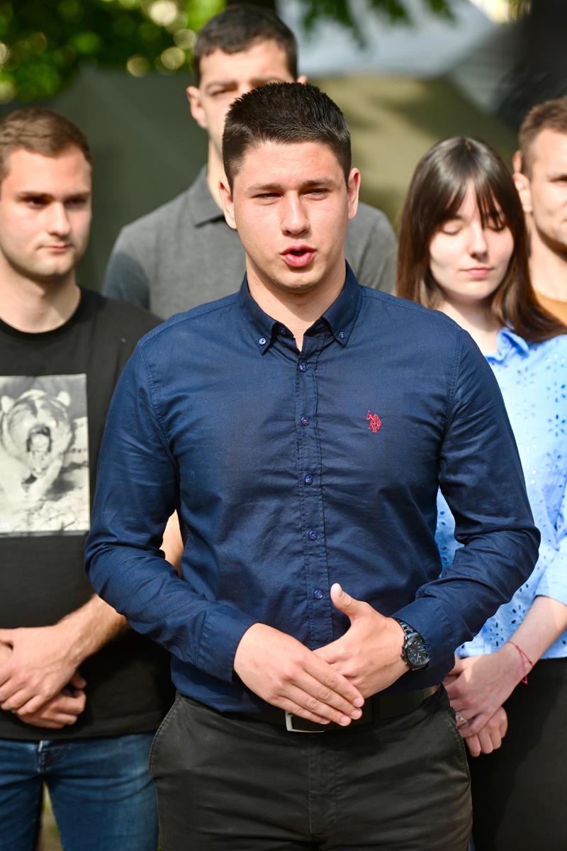 WhatsApp Image 2025-05-01 at 09.10.13_569ab633.jpg