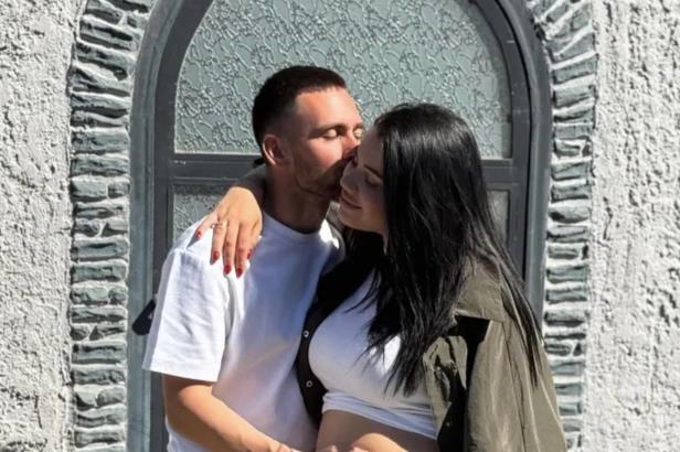 Andrija Živković i Elizabet Oikonomu