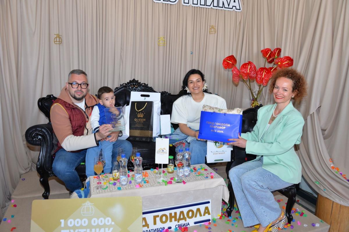 Gold_gonola_milioniti_putnik_autor Slobodan Jovičić3.jpg