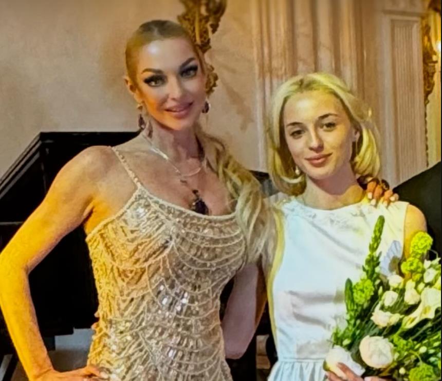 anastasija voločkova 2.png