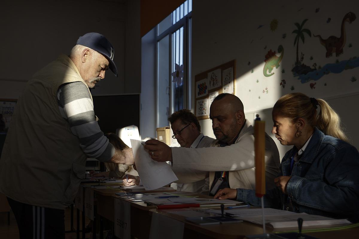 x03 EPA Robert Ghement.jpg