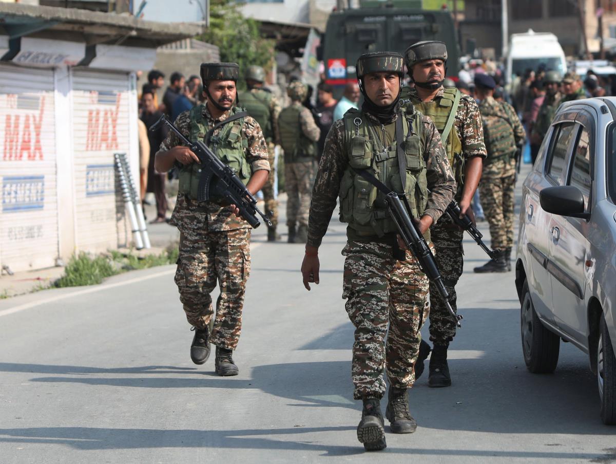 Srinagar02 EPA Farooq Khan.jpg